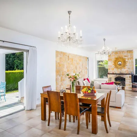Stephanos Villa